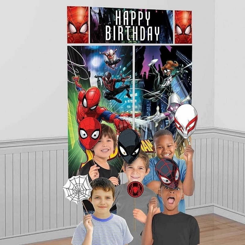 Spider-Man Scene Setter Backdrop With Photo Props 670667 - Party Owls