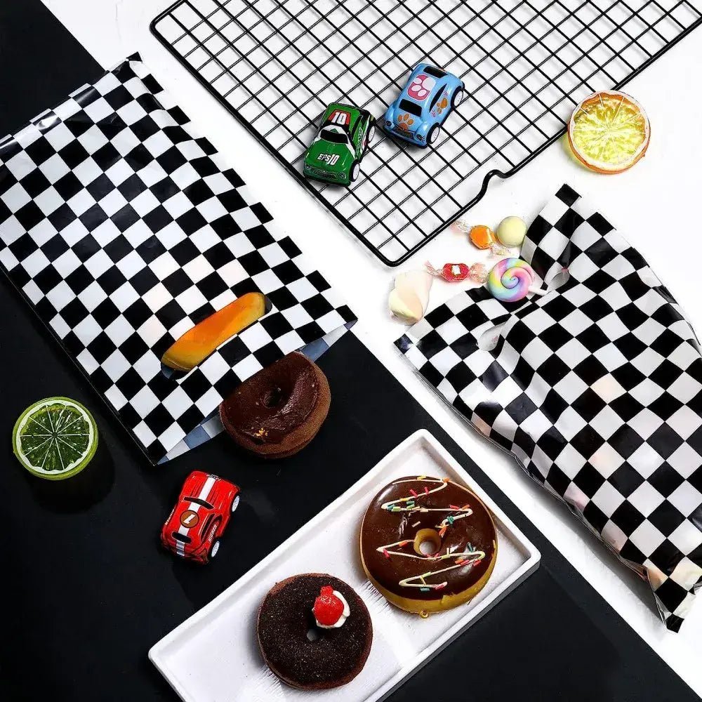 Black & White Checkered Plastic Party Bags 10pk - Party Owls