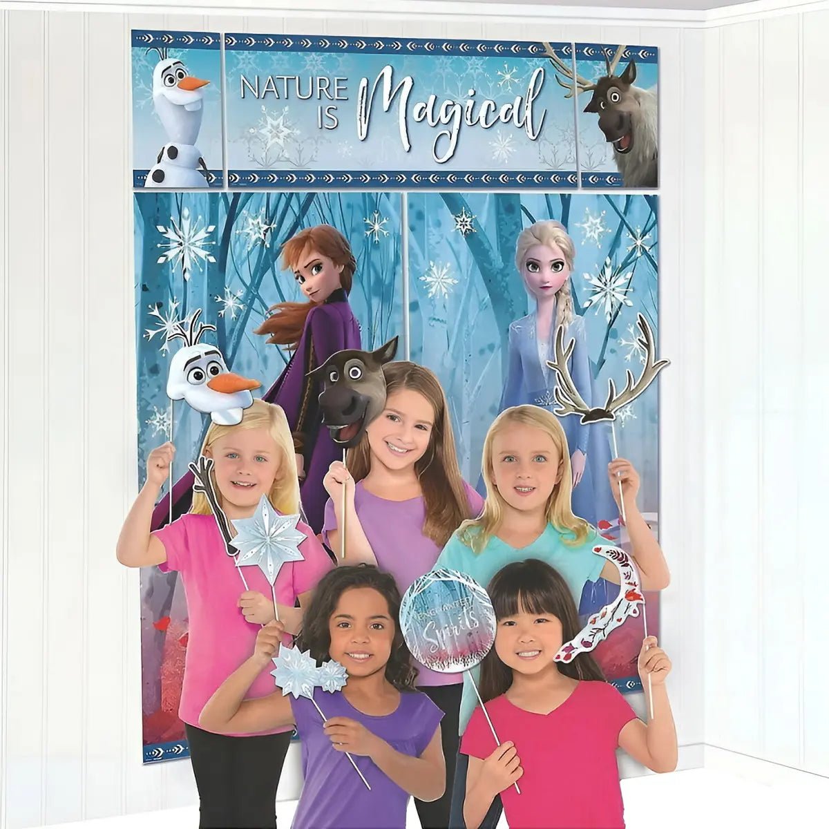Frozen 2 Scene Setter With 12 Photo Props - Party Owls